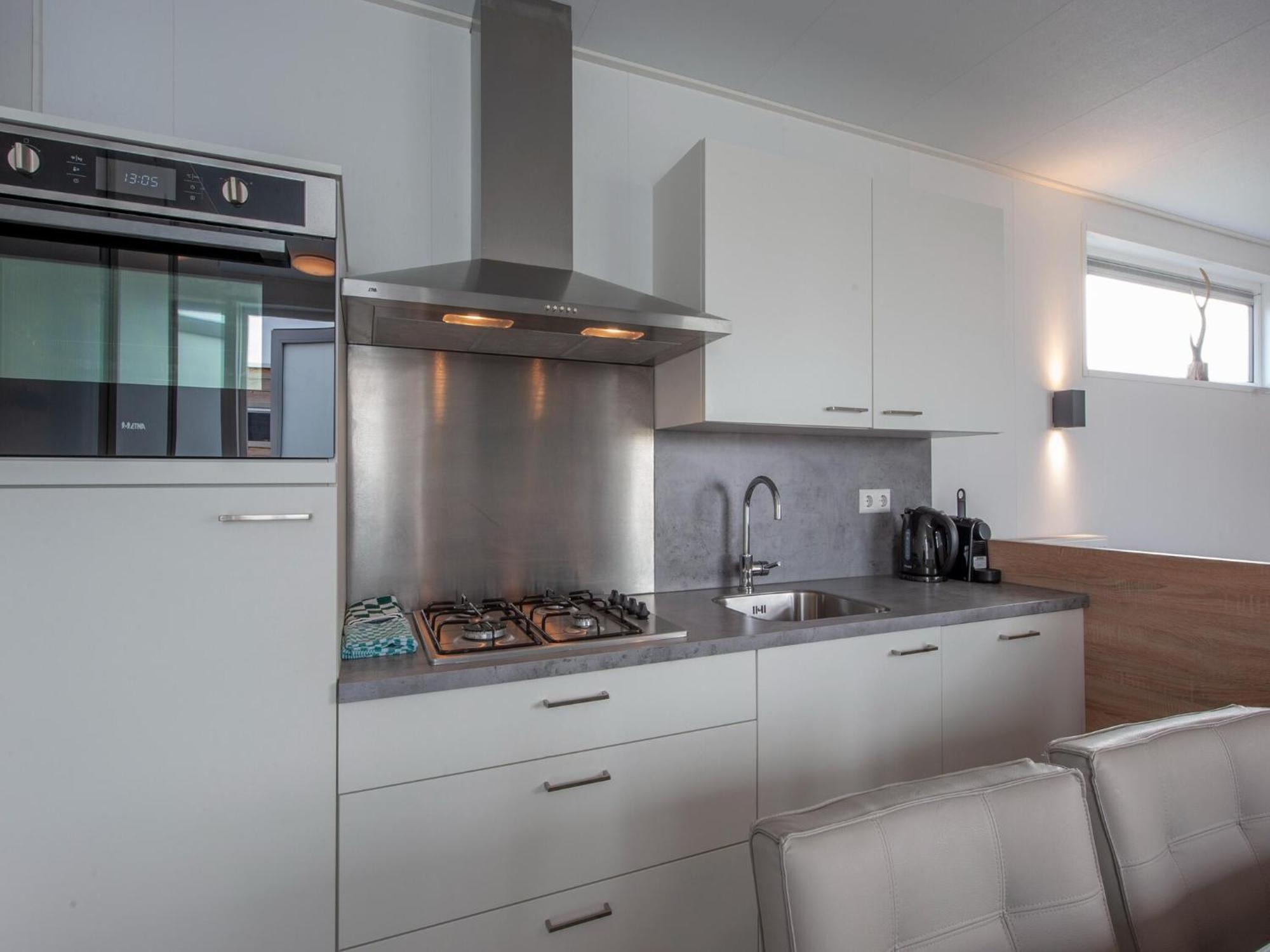 Modern With 2 Bathrooms, The At 500 M Vakantiehuis Nieuwvliet